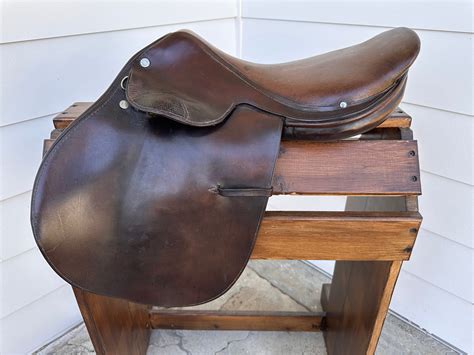 vintage hermes saddle.